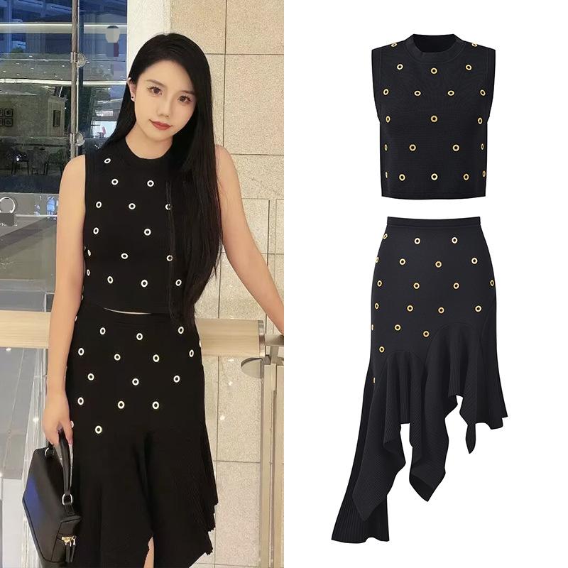 Asymmetric Top Women - 2026 Summer Stylish Designed Lady Solid