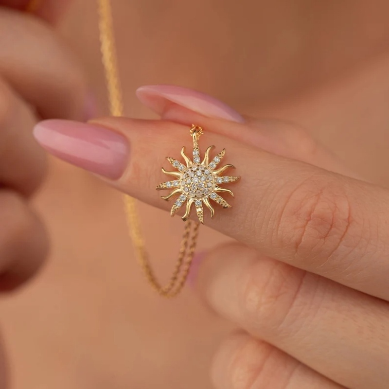 Women'S Day Fashion Show - Sun Necklace Gold Color Flame Sun