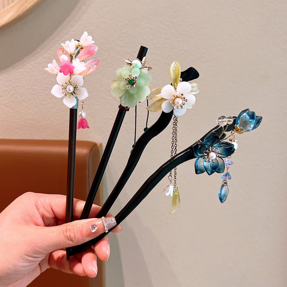 Exquisite Flower Tassel Wooden - Women Fashion Hair Style review and price